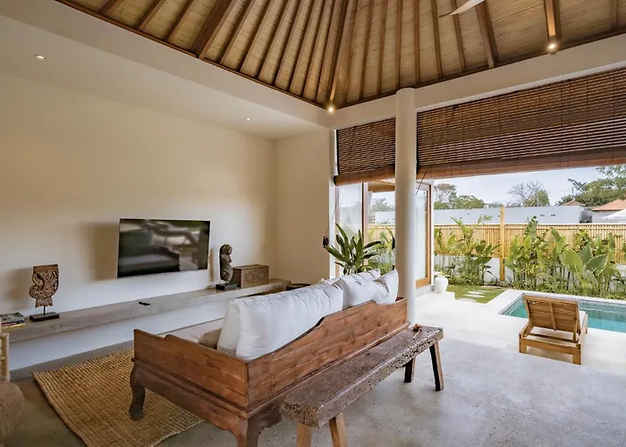 Casa Nyang Balinese - Private Pool & Walk To Nyang Nyang Beach, Villa *
