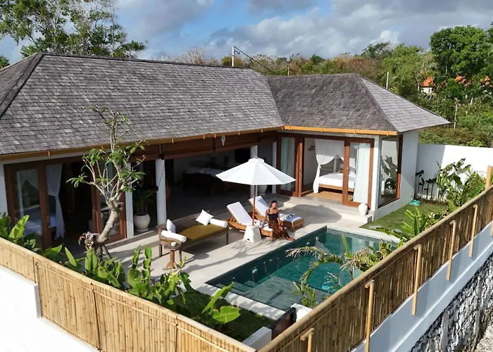 Casa Nyang Balinese - Private Pool & Walk To Nyang Nyang Beach,