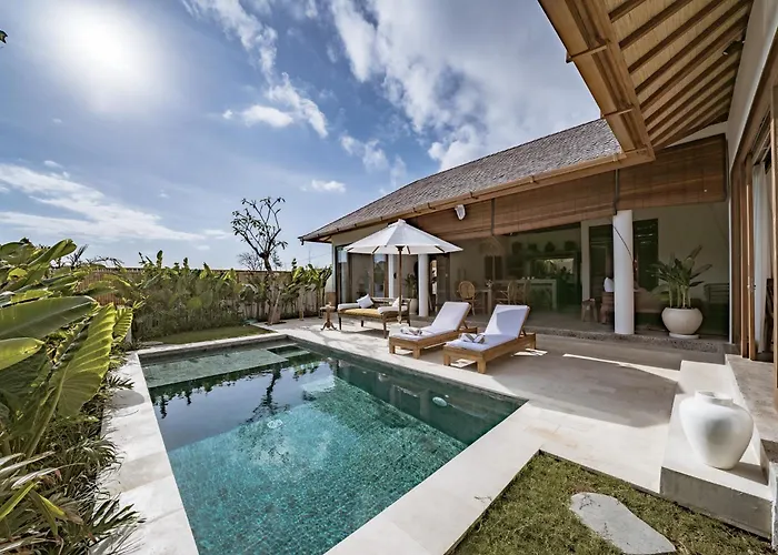 Casa Nyang Balinese - Private Pool & Walk To Nyang Nyang Beach, Villa *